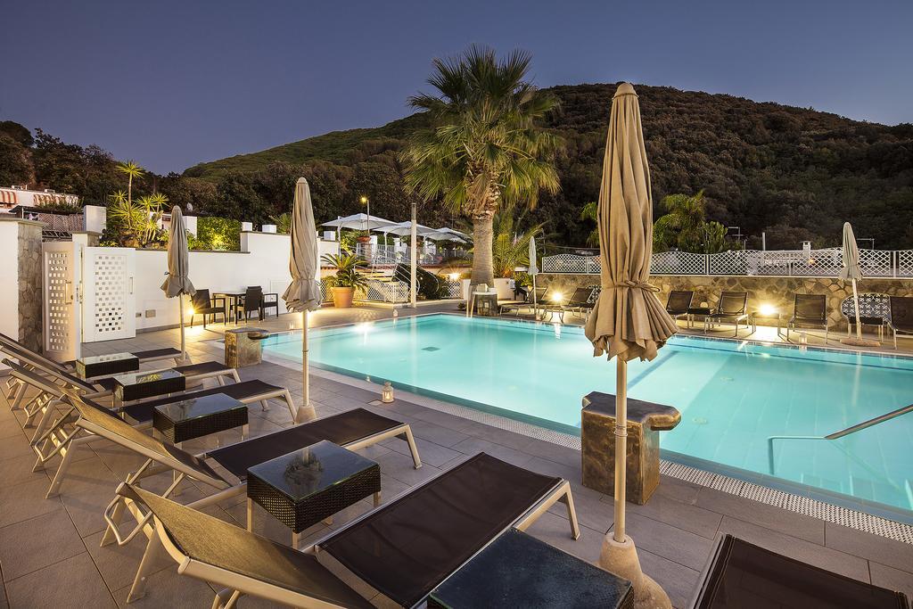Grifo Hotel Charme & Spa كازاميتْشيولا تيرمي المظهر الخارجي الصورة