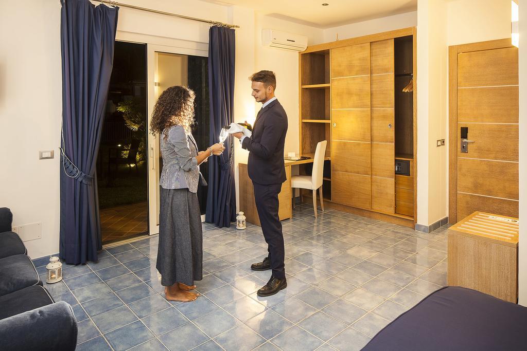 Grifo Hotel Charme & Spa كازاميتْشيولا تيرمي المظهر الخارجي الصورة
